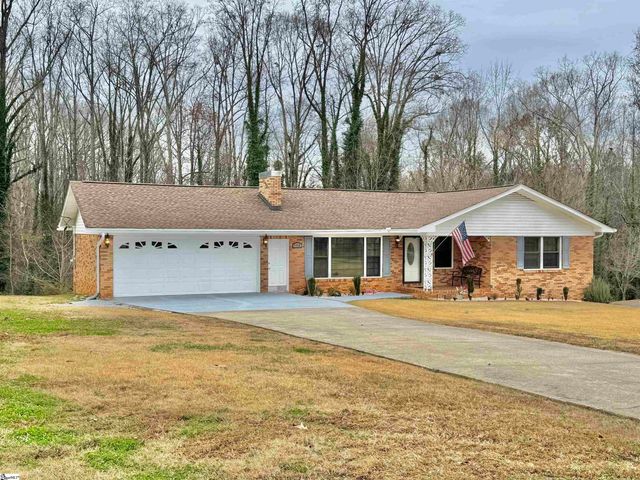 1113 Fox Squirrel Ridge Road, Pickens, SC 29671