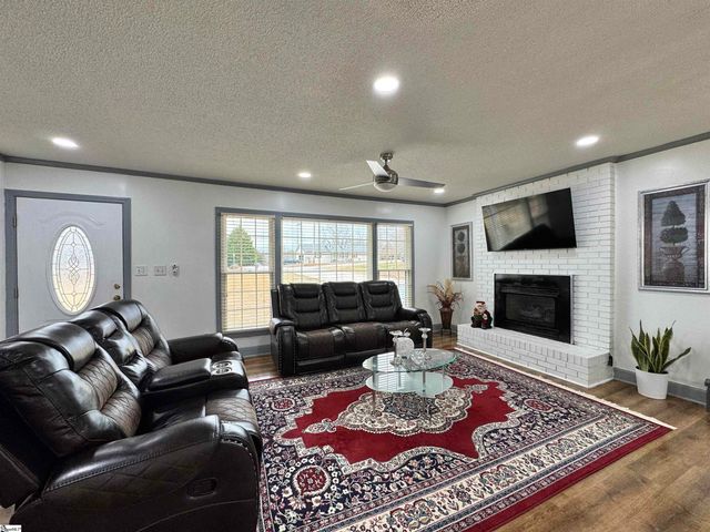 1113 Fox Squirrel Ridge Road, Pickens, SC 29671