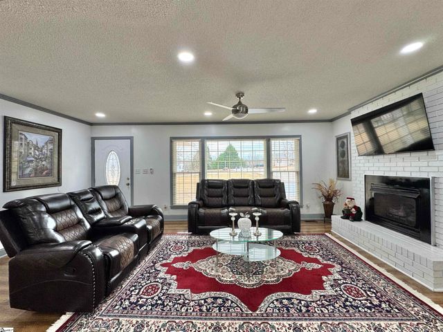 1113 Fox Squirrel Ridge Road, Pickens, SC 29671