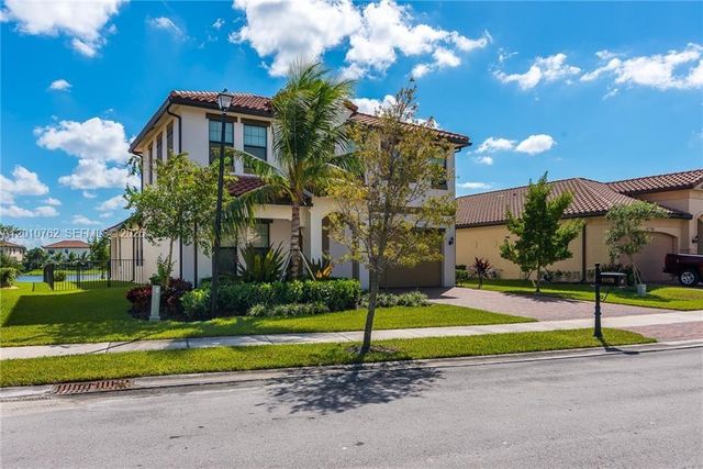 11170 NW 82nd Pl, Parkland, FL 33076