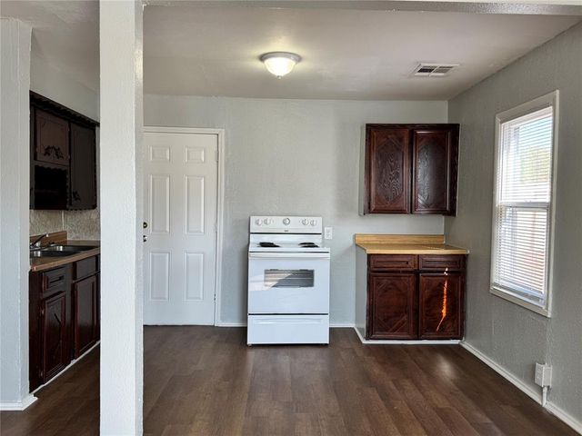 6515 Anderson Drive, Oklahoma City, OK 73149