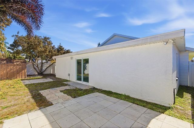 319 PLUMWOOD CIRCLE, Kissimmee, FL 34743