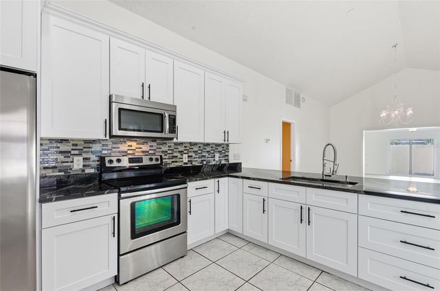 319 PLUMWOOD CIRCLE, Kissimmee, FL 34743