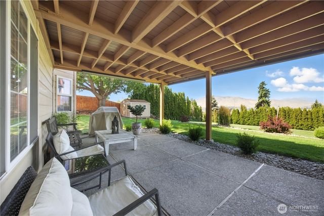 3537 NE Reid Court, East Wenatchee, WA 98802