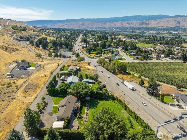 3537 NE Reid Court, East Wenatchee, WA 98802