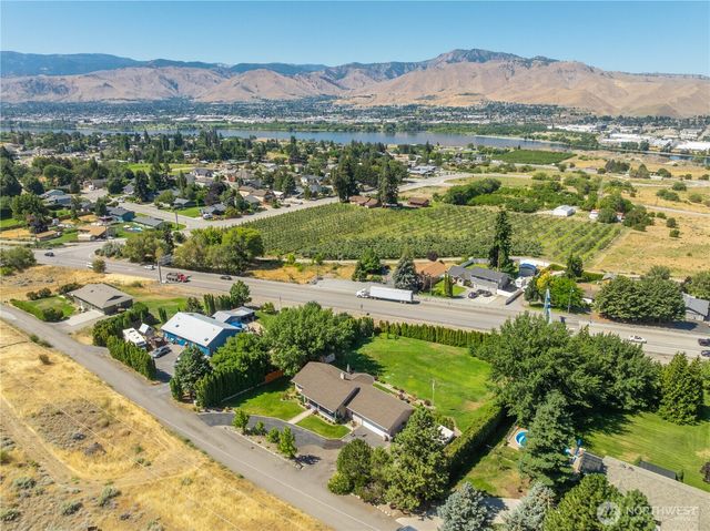 3537 NE Reid Court, East Wenatchee, WA 98802