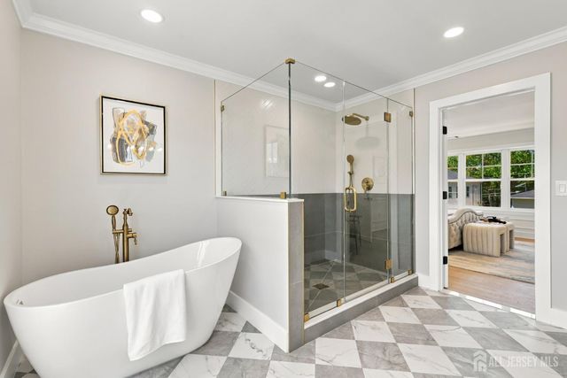 25 Lamar Avenue, Edison, NJ 08820