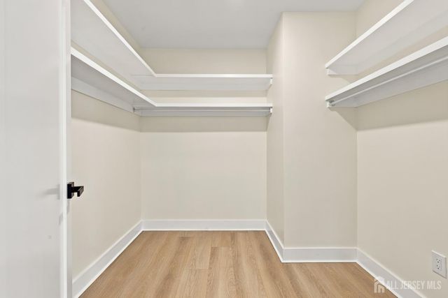 25 Lamar Avenue, Edison, NJ 08820