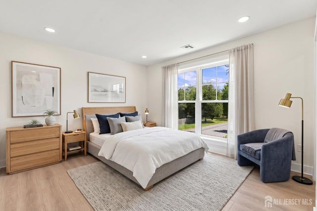 25 Lamar Avenue, Edison, NJ 08820