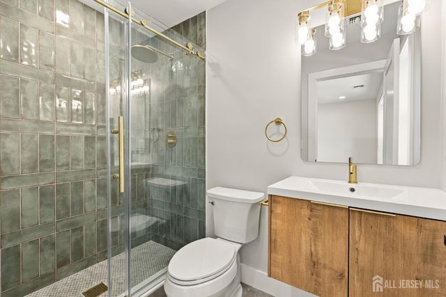 25 Lamar Avenue, Edison, NJ 08820