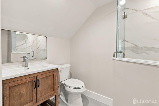 25 Lamar Avenue, Edison, NJ 08820