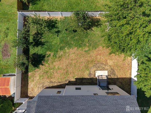 25 Lamar Avenue, Edison, NJ 08820