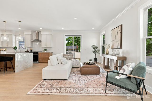 25 Lamar Avenue, Edison, NJ 08820