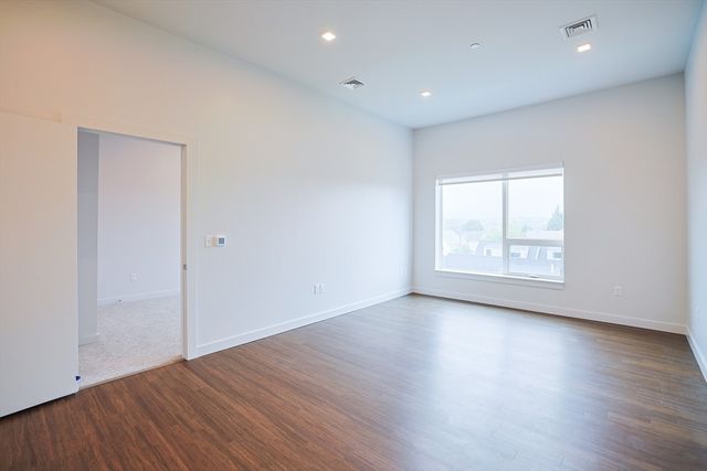 45 E Central Street 313, Natick, MA 01760