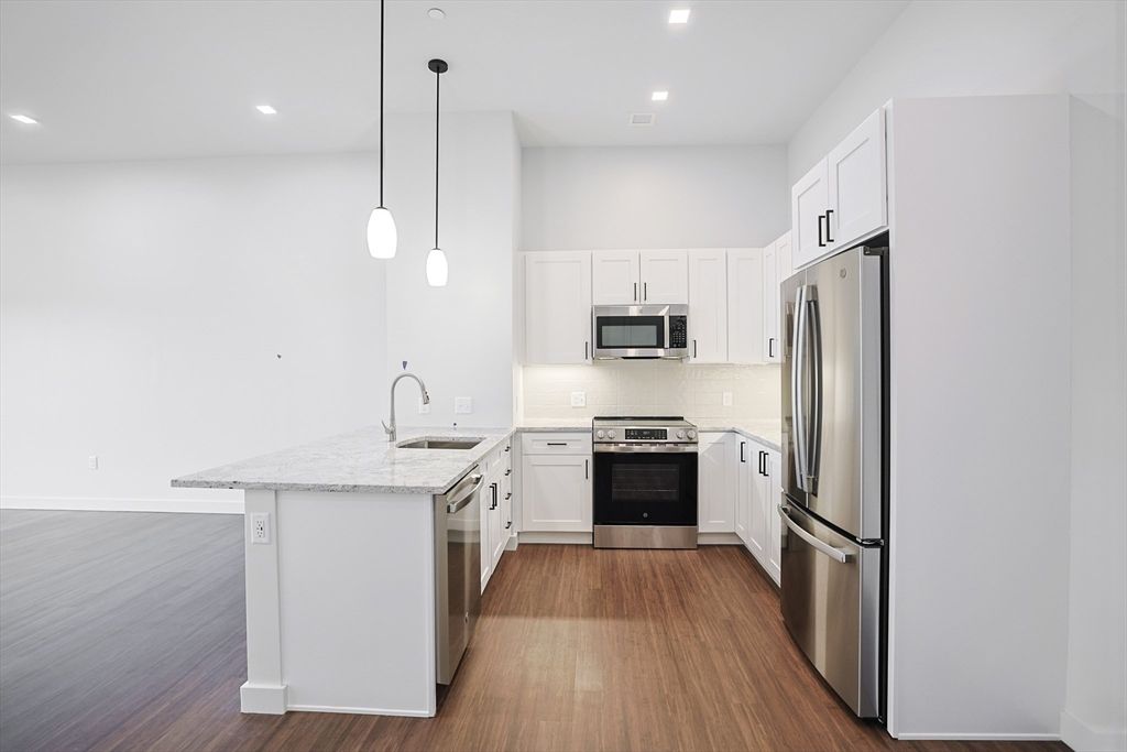 45 E Central Street 313, Natick, MA 01760