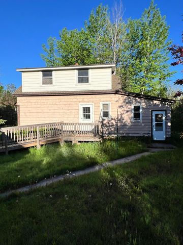 500 10th Avenue NW, Chisholm, MN 55719