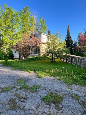 500 10th Avenue NW, Chisholm, MN 55719