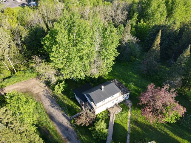 500 10th Avenue NW, Chisholm, MN 55719