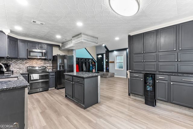 285 Edgewater Drive, Macon, GA 31220