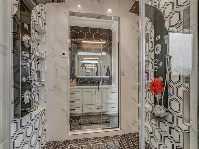 6309 Gold Cypress Drive, Edmond, OK 73025