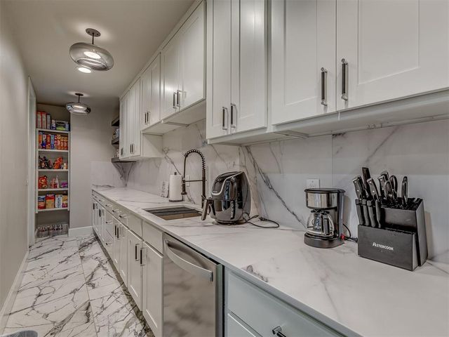 6309 Gold Cypress Drive, Edmond, OK 73025