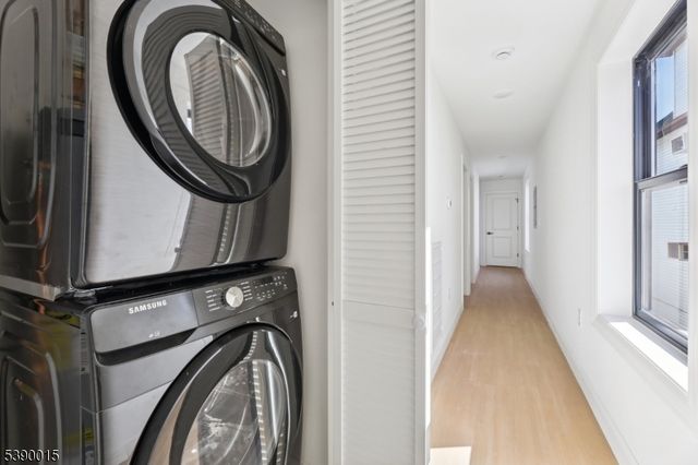 27 Robert St, Paterson City, NJ 07503