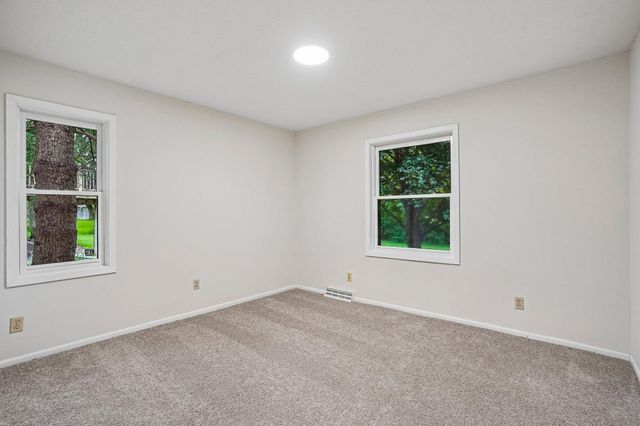 7483 Hydram Avenue S, Cottage Grove, MN 55016