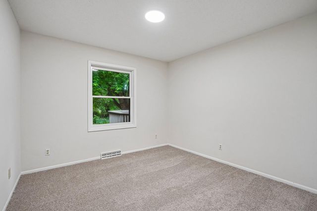7483 Hydram Avenue S, Cottage Grove, MN 55016