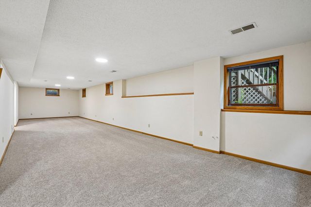 7483 Hydram Avenue S, Cottage Grove, MN 55016
