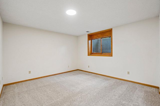 7483 Hydram Avenue S, Cottage Grove, MN 55016