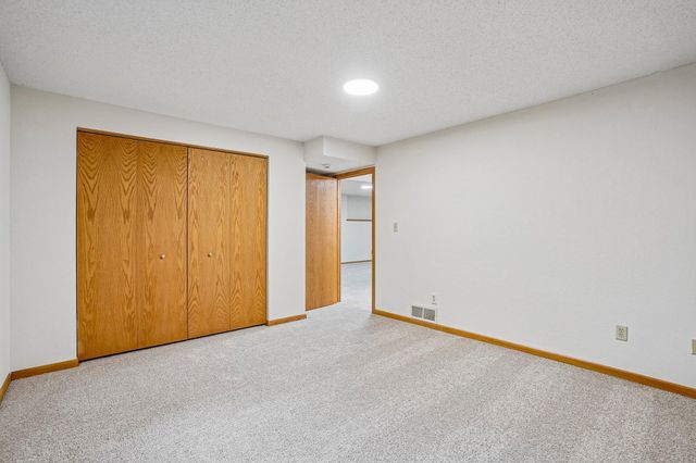 7483 Hydram Avenue S, Cottage Grove, MN 55016