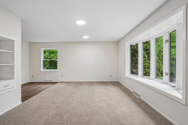 7483 Hydram Avenue S, Cottage Grove, MN 55016