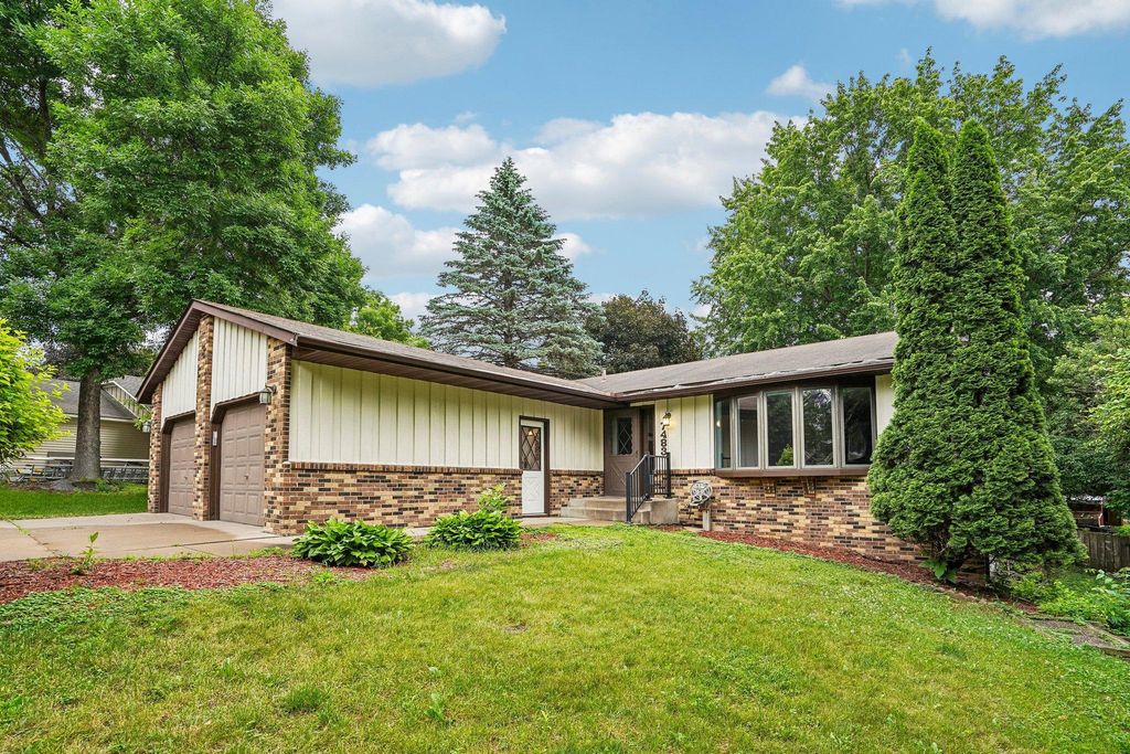 7483 Hydram Avenue S, Cottage Grove, MN 55016 — photo 2