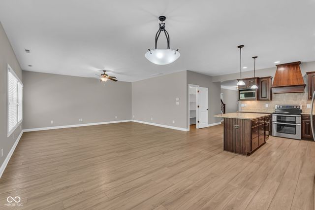 5666 Augusta Woods Drive, Plainfield, IN 46168