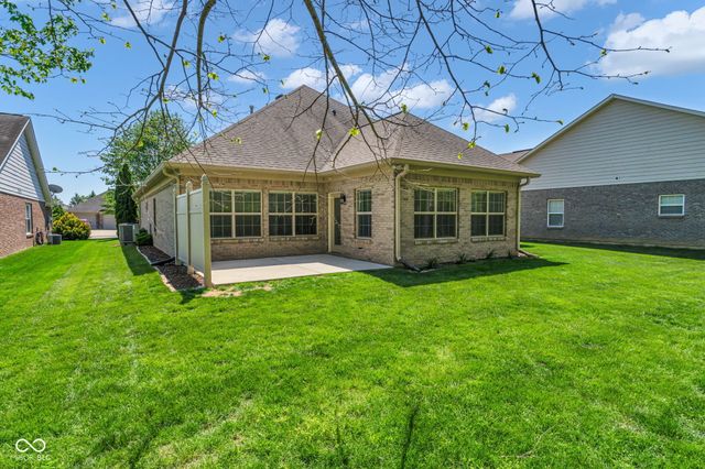 5666 Augusta Woods Drive, Plainfield, IN 46168