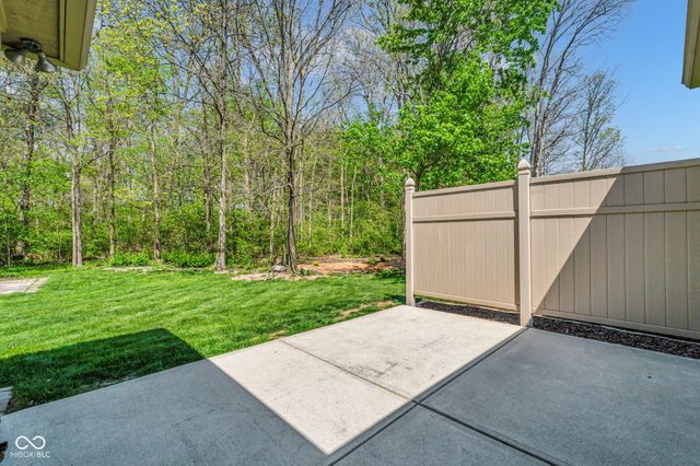 5666 Augusta Woods Drive, Plainfield, IN 46168