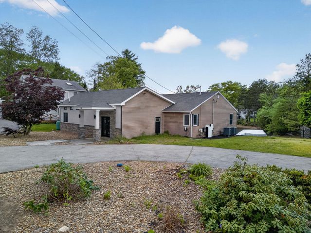 23 Cove Road, Salem, NH 03079