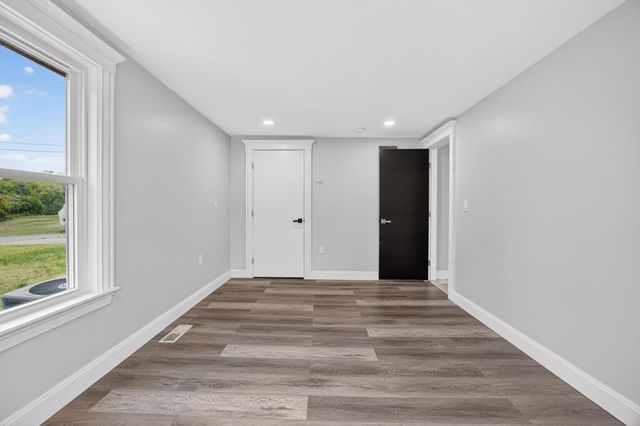 23 Cove Road, Salem, NH 03079