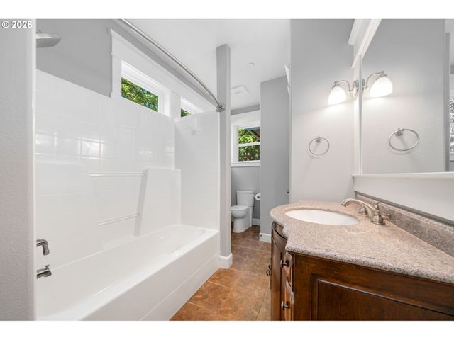 37020 Se 13TH St, Washougal, WA 98671