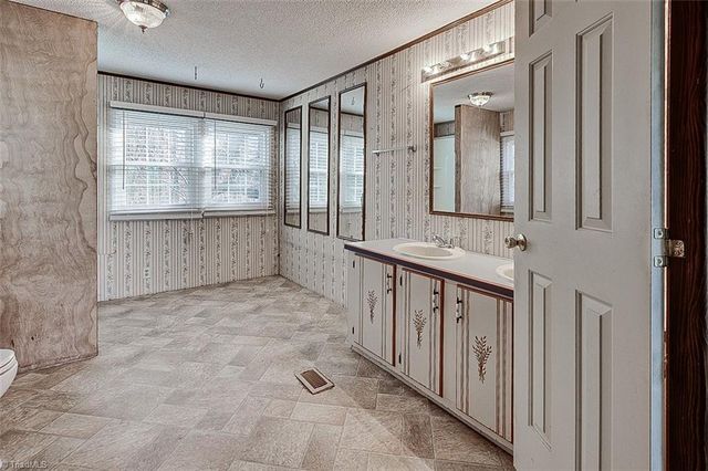 4323 Little Beane Store Road, Ramseur, NC 27316