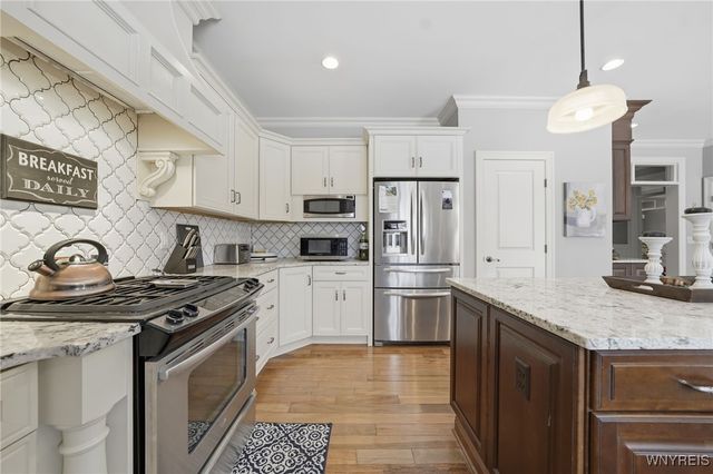 5115 Willowbrook Drive West, Clarence, NY 14031