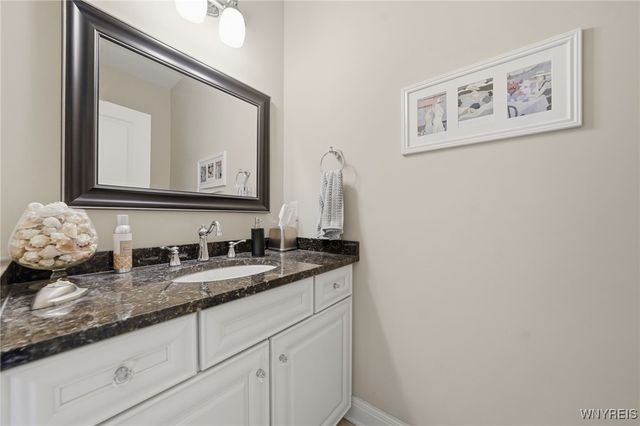 5115 Willowbrook Drive West, Clarence, NY 14031