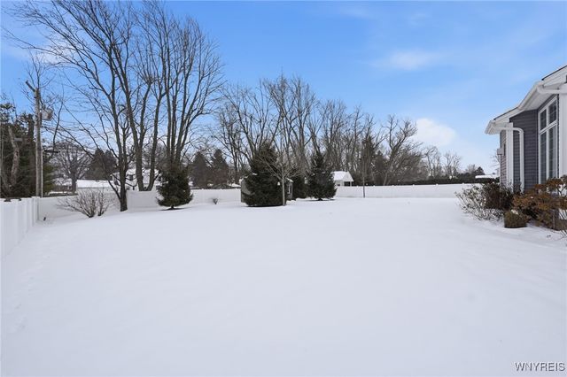 5115 Willowbrook Drive West, Clarence, NY 14031