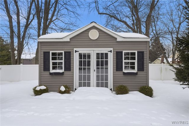 5115 Willowbrook Drive West, Clarence, NY 14031