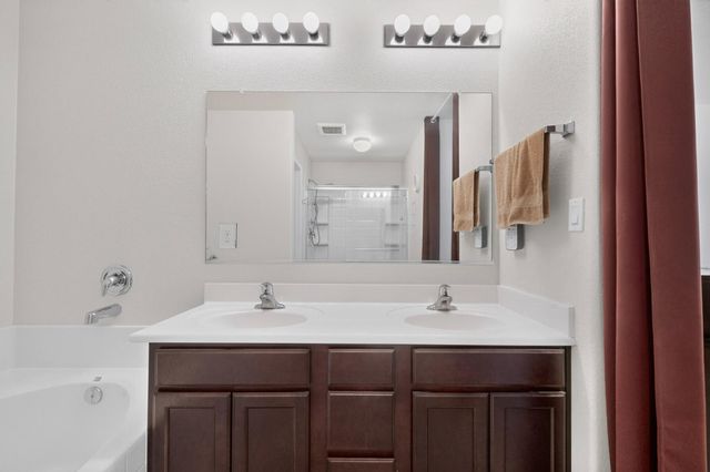 1648 Domino Drive SE, Albuquerque, NM 87123