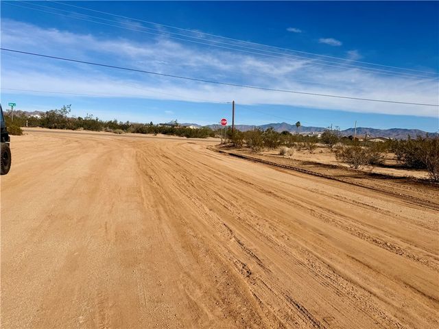 2.98 Ac N Hoover Road, Golden Valley, AZ 86413