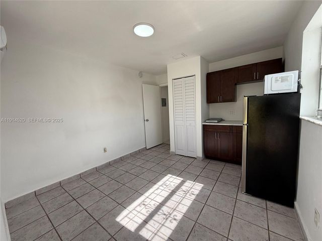 8860 SW 32 ST Back, Miami, FL 33165