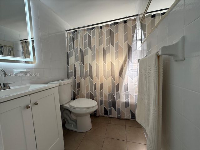 8860 SW 32 ST Back, Miami, FL 33165