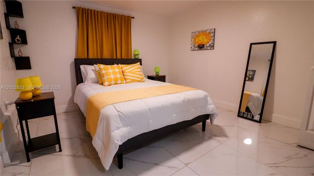 330 NW 82nd Ter, Miami, FL 33150