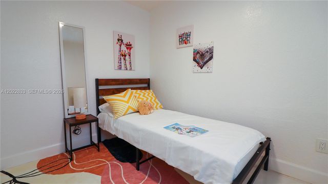 330 NW 82nd Ter, Miami, FL 33150